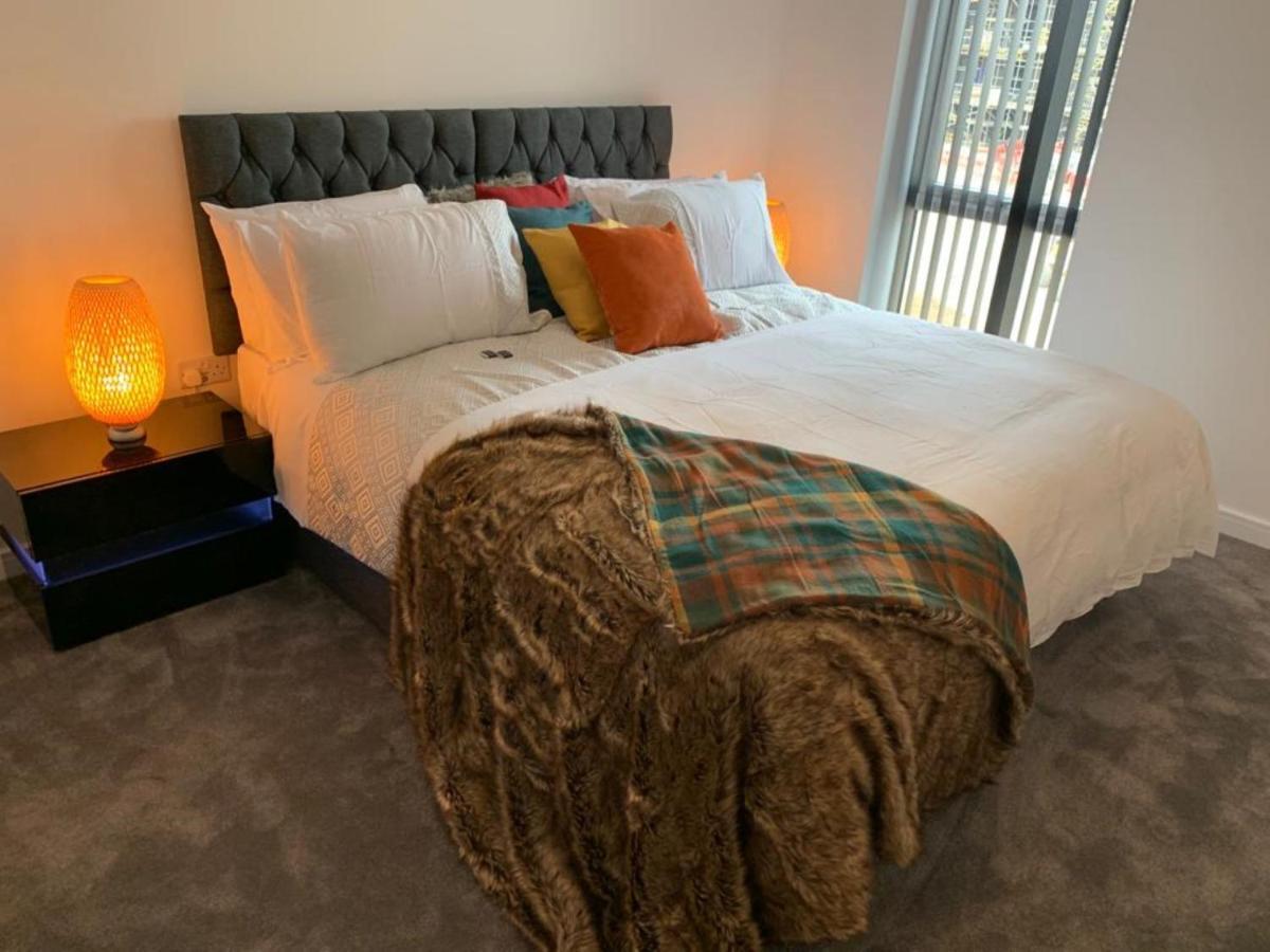 Lakeside 2 Bed Luxury Apartment No Parties No Events Early Check-In Late Check- Out Allowed West Thurrock Extérieur photo