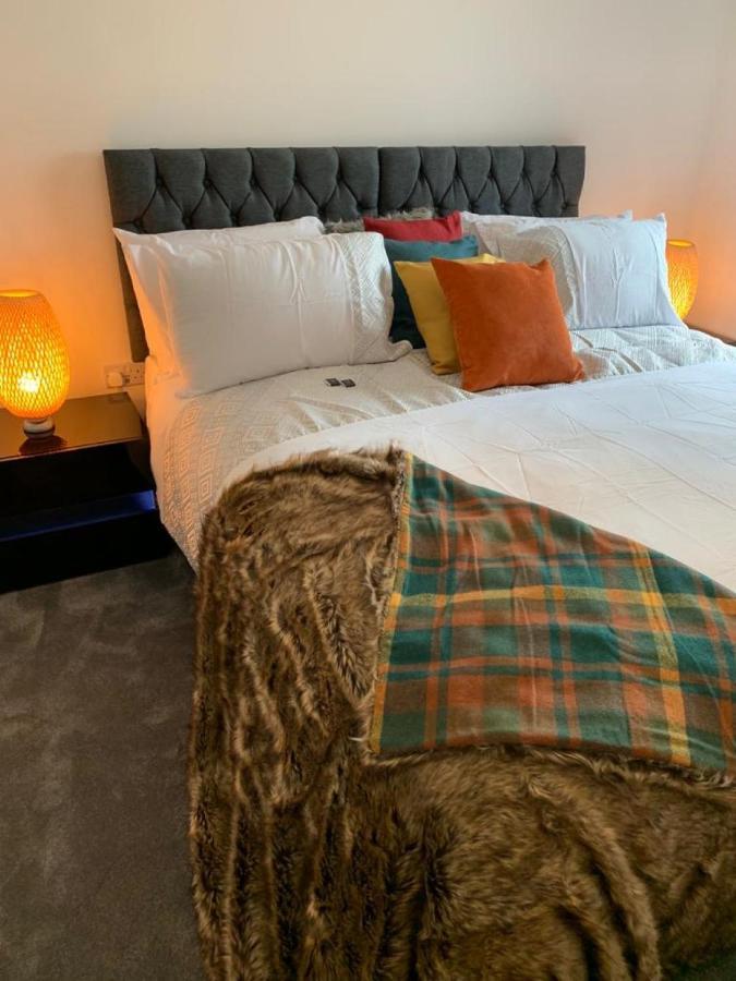 Lakeside 2 Bed Luxury Apartment No Parties No Events Early Check-In Late Check- Out Allowed West Thurrock Extérieur photo